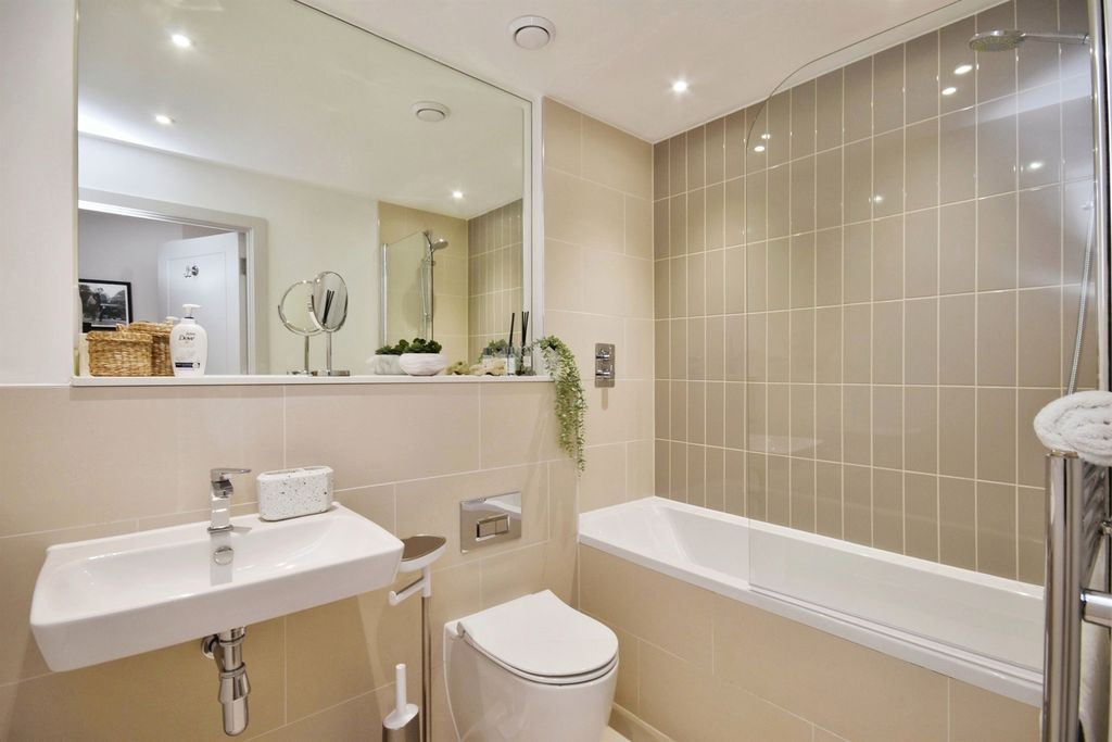 Additional image 11 of 2 bed flat for saleRest Bay, Porthcawl CF36