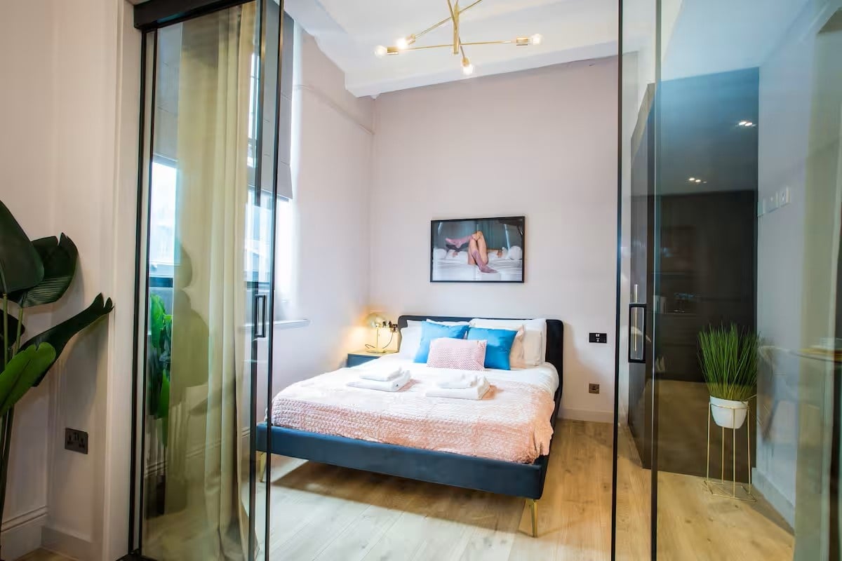 Additional image 5 of 2 Bed Flat, Charlotte Street, M1, N1 7GU