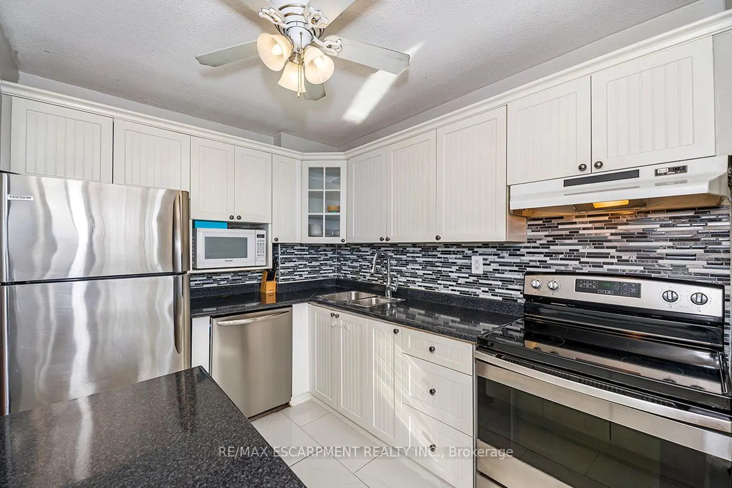 Additional image 12 of 530 Lolita Gardens 308