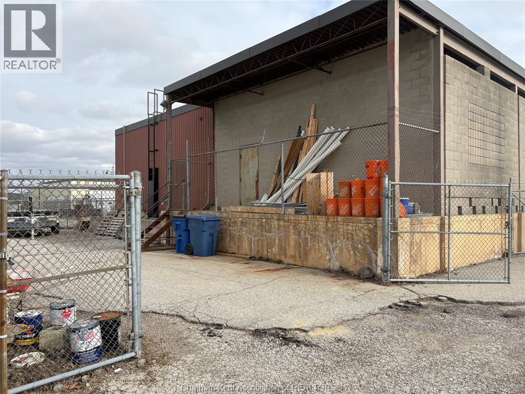 Additional image 2 of Unit - 3-876 Richmond Street, Chatham, ON, N7M5J5