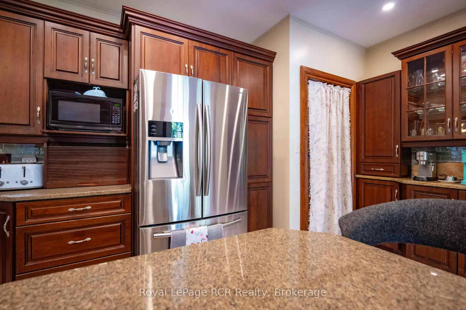 Additional image 13 of 1069 4Th Avenue