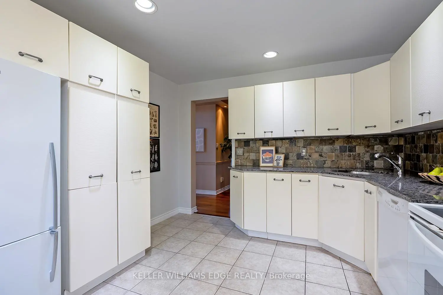 Additional image 12 of 3230 New Street 19