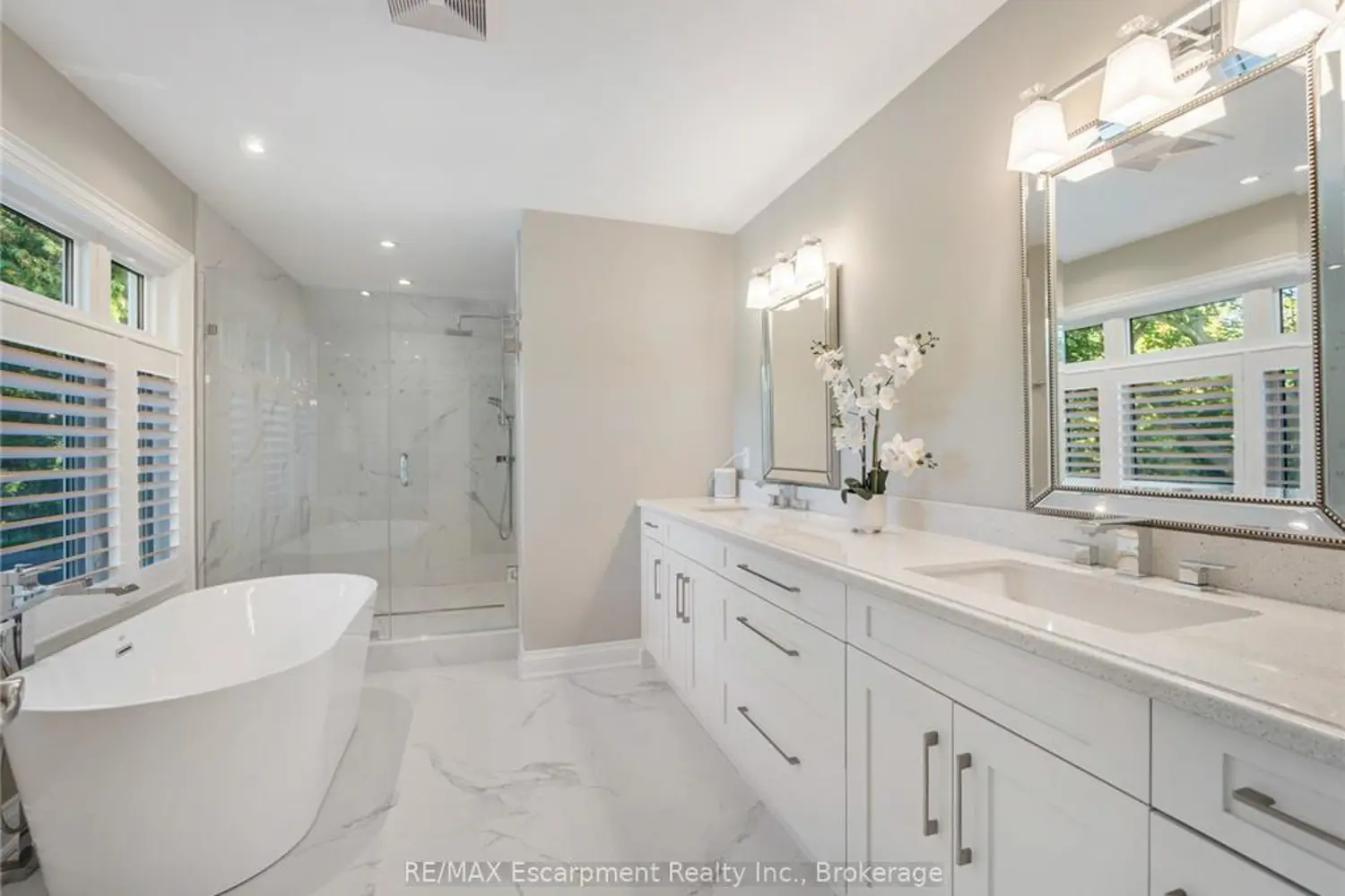 Additional image 10 of 3087 Lakeshore Road