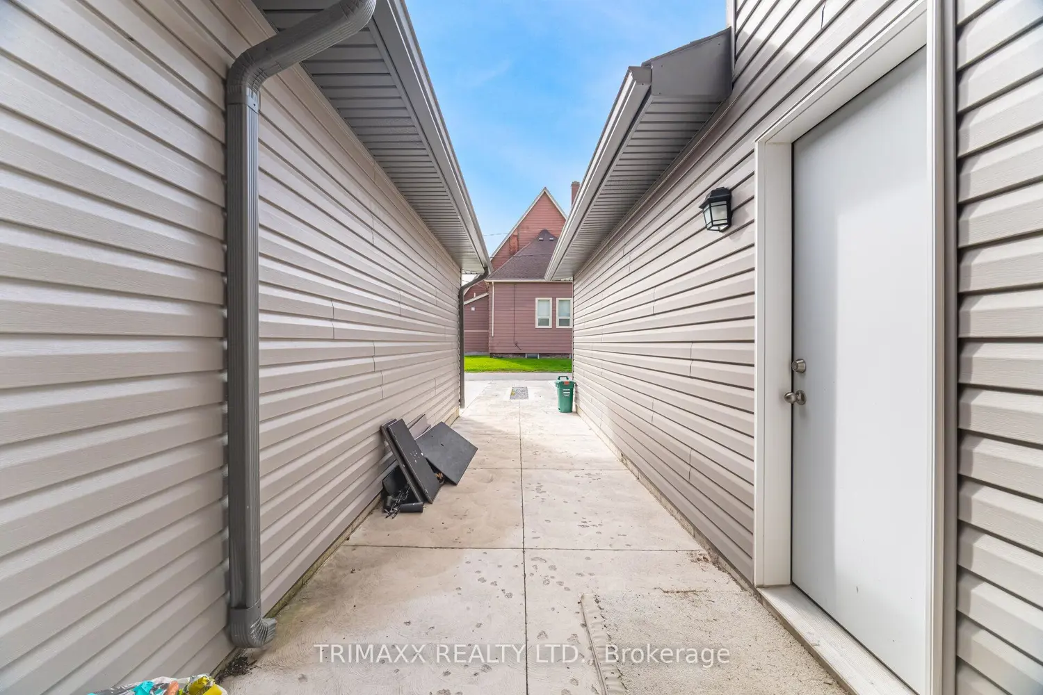 Additional image 15 of 25B Oakdale Avenue