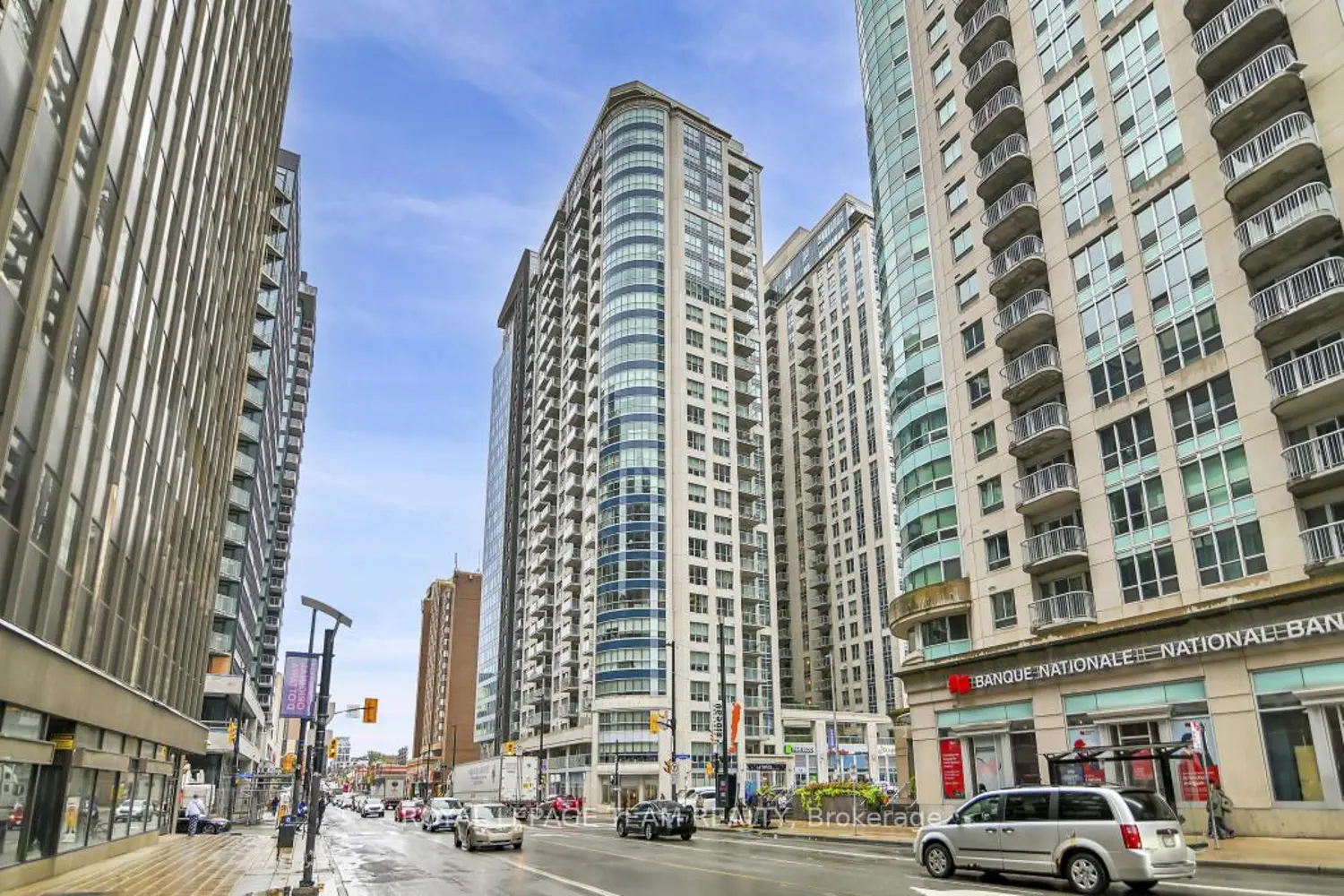 242 Rideau Street 703