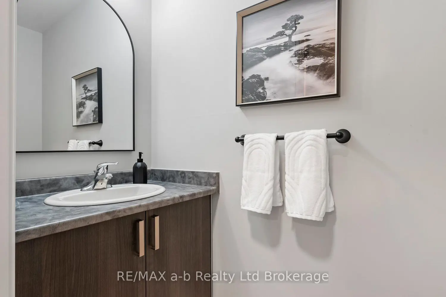 Additional image 7 of 82 Cayley Street