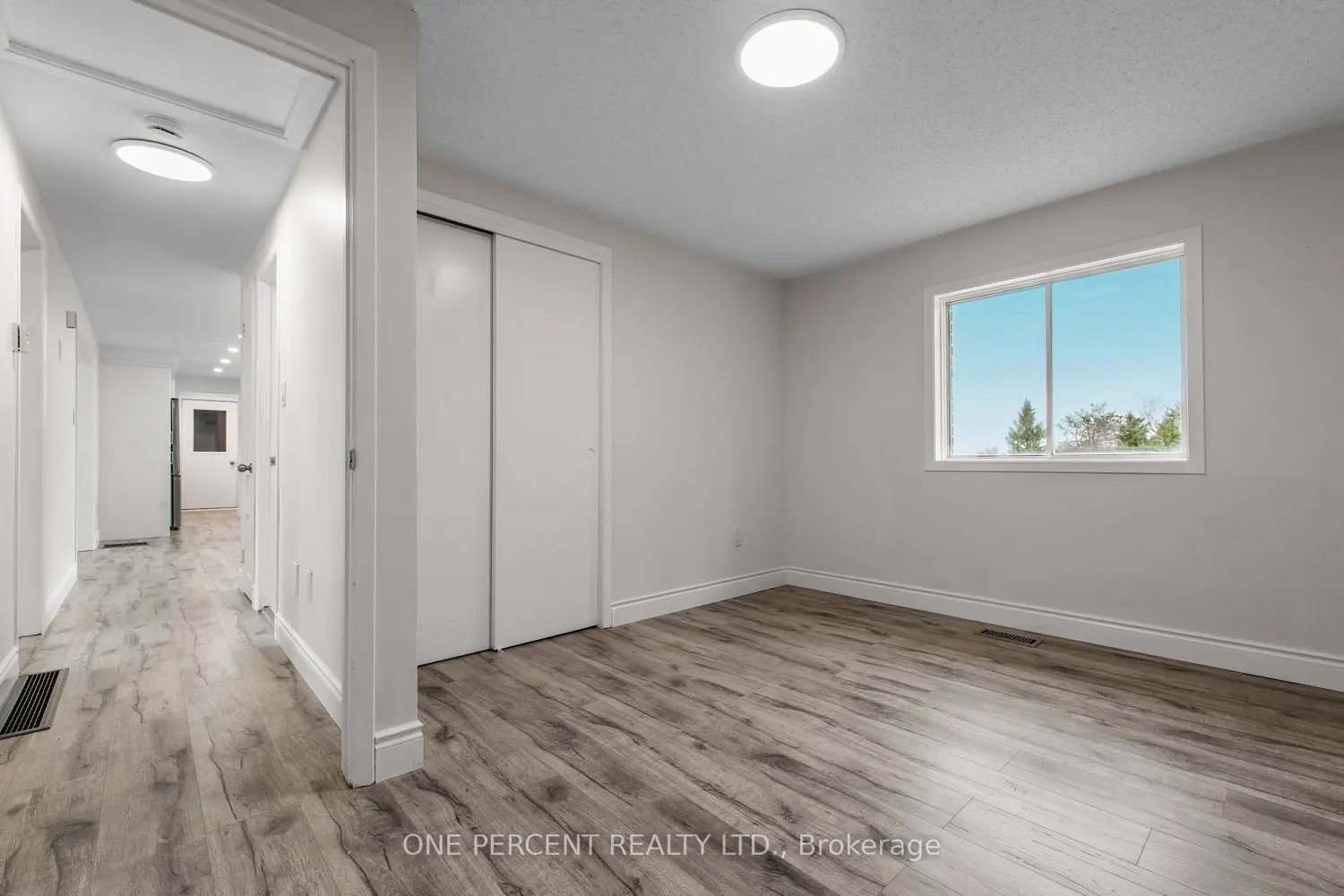 Additional image 8 of 156011 Highway 10 Highway