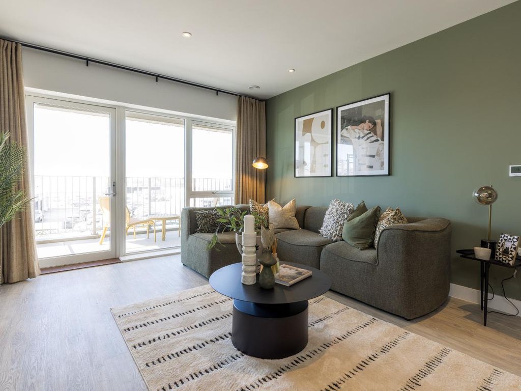 2 bed flat for saleNewmarket Road, Teversham, Cambridge CB5