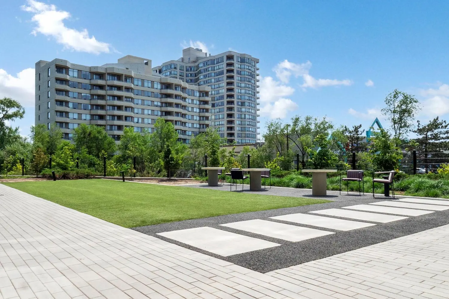 Additional image 18 of 86 Dundas Street 1103