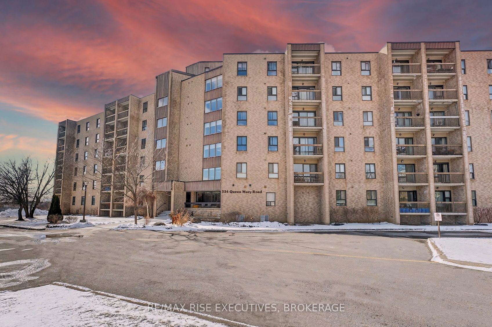 409-334 Queen Mary Road, Kingston, ON, K7M 7E7