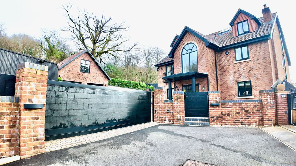 Additional image 10 of 5 bed detached house for saleOak Tree Rise, Newbridge NP11