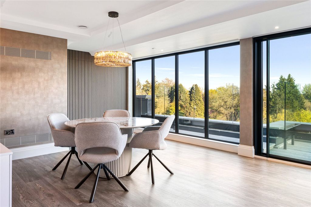Additional image 22 of 6 bed detached house for saleCharters Gate, Ascot, Berkshire SL5
