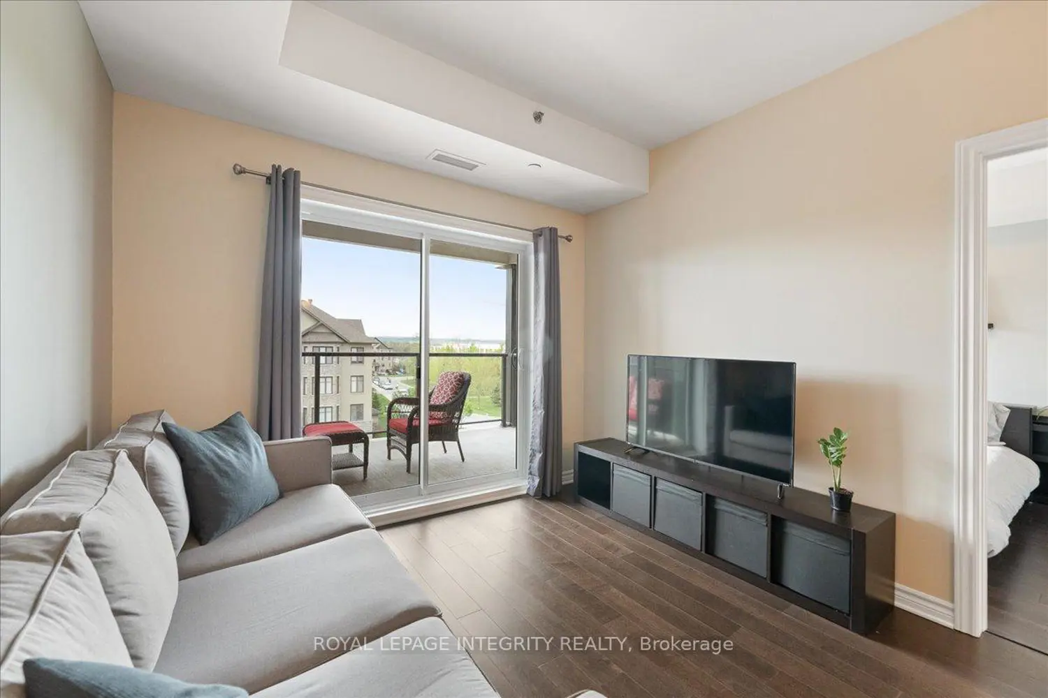 Additional image 12 of 120 Prestige Circle 412