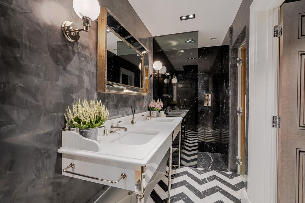 Additional image 17 of 6 bed detached house for saleWest Road, St George's Hill, Weybridge, Surrey KT13