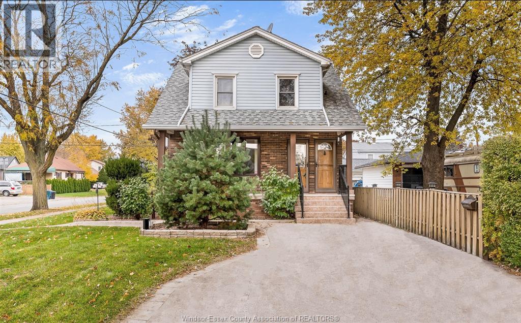 704 Bensette , Windsor, ON, N8X2Z1