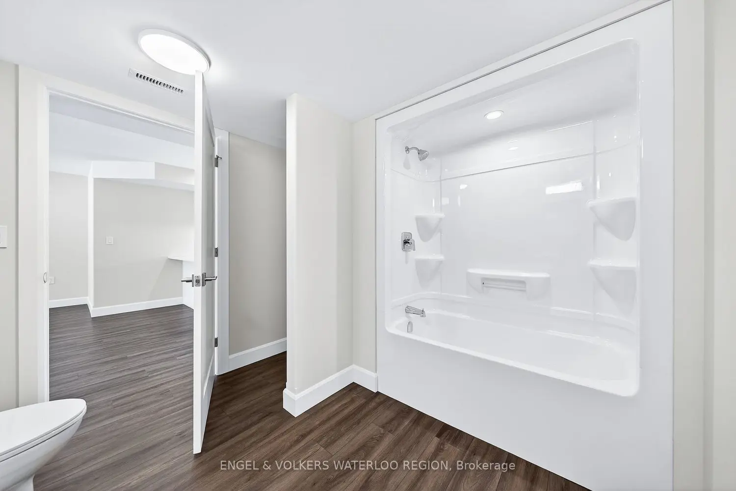 Additional image 16 of 3202 Vivian Line 47