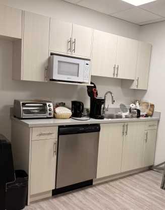 Additional image 5 of 220-5824 2 Street SW, Calgary, AB, T2H 0H2