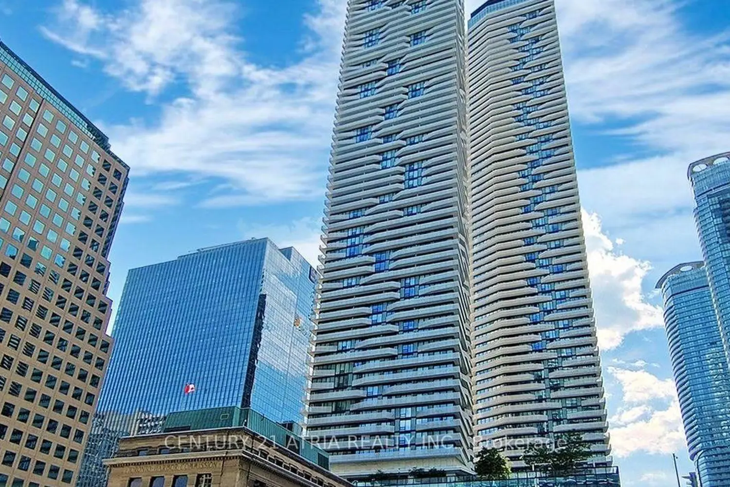 100 Harbour Street 6604