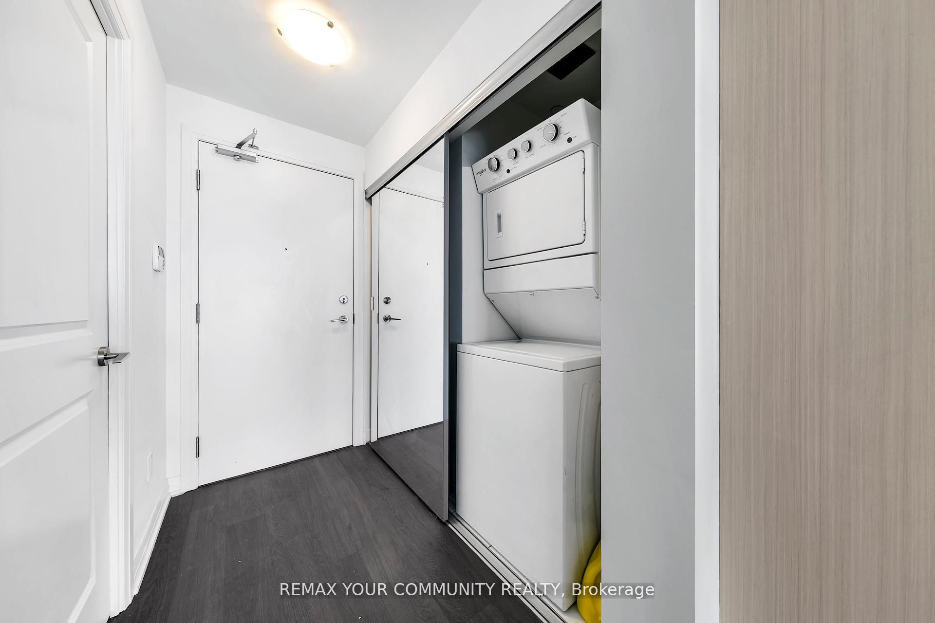 Additional image 2 of 1807-65 Oneida Crescent, Richmond Hill, ON, L4B 0G9