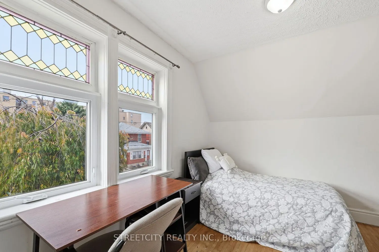 Additional image 13 of 8 Bellevue Avenue