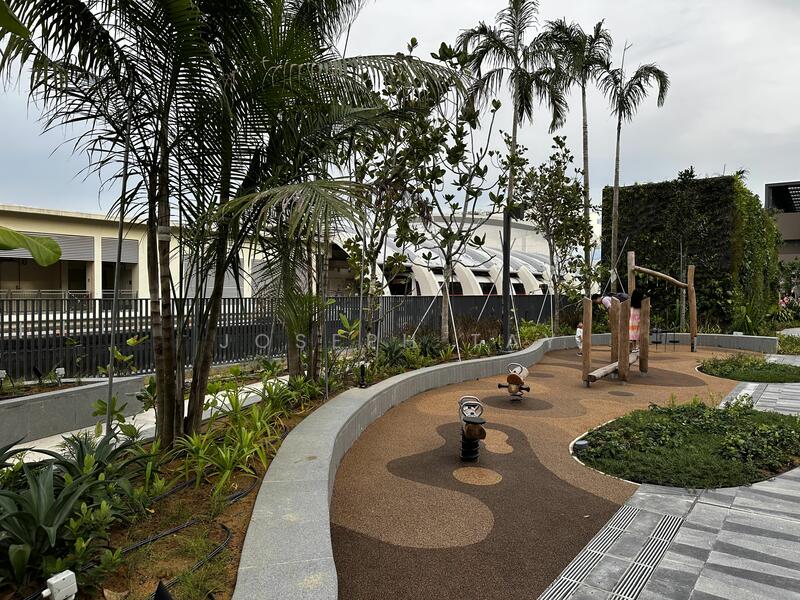 Additional image 7 of 14 Pasir Ris Drive 8