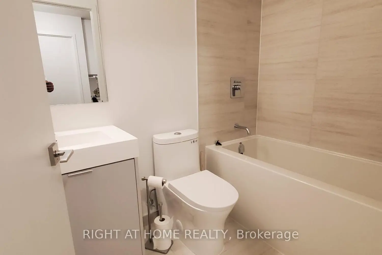 Additional image 9 of 498 Caldari Road 1124