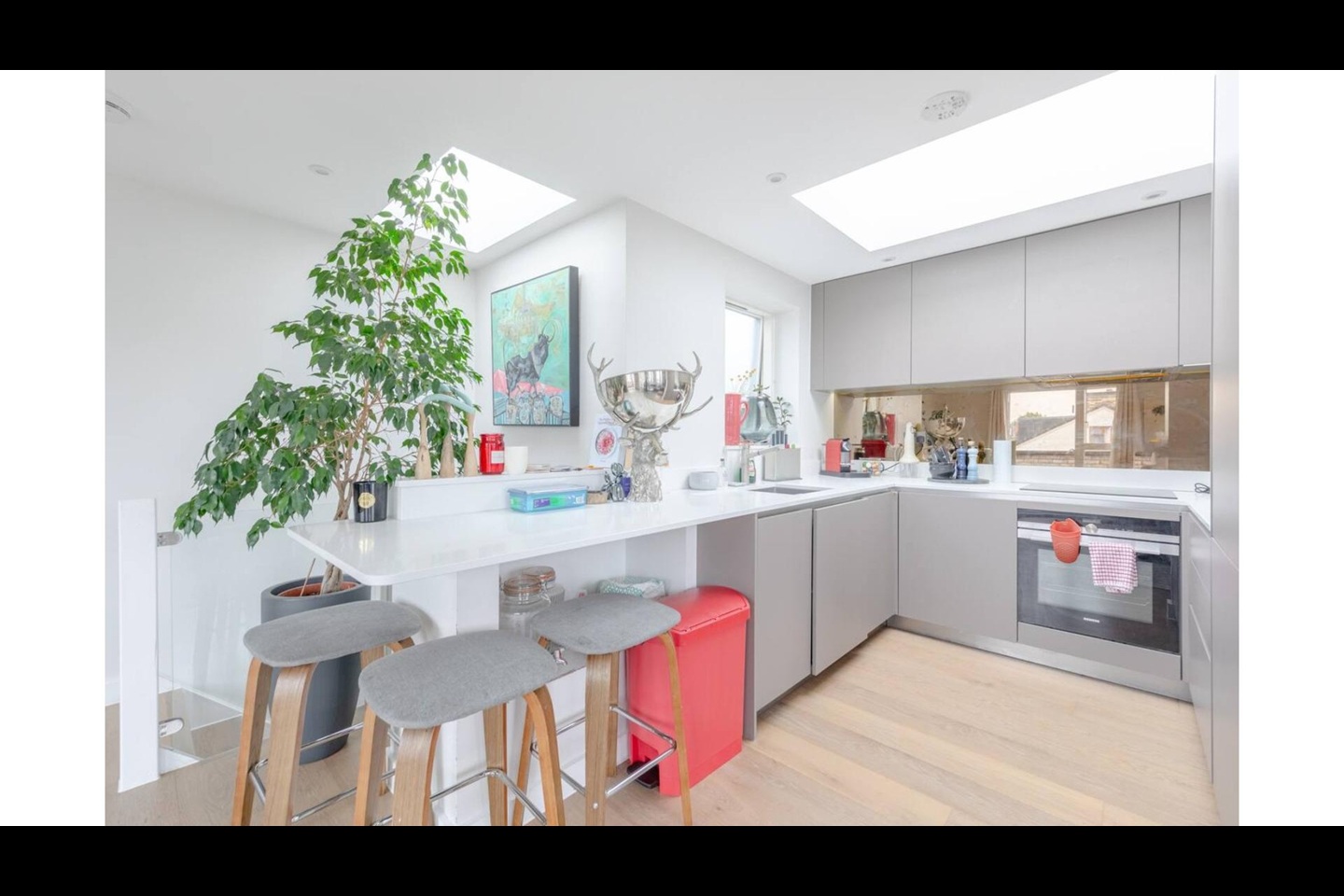 Additional image 31 of 2 Bed Flat, Taybridge Road, SW11, N1 7GU