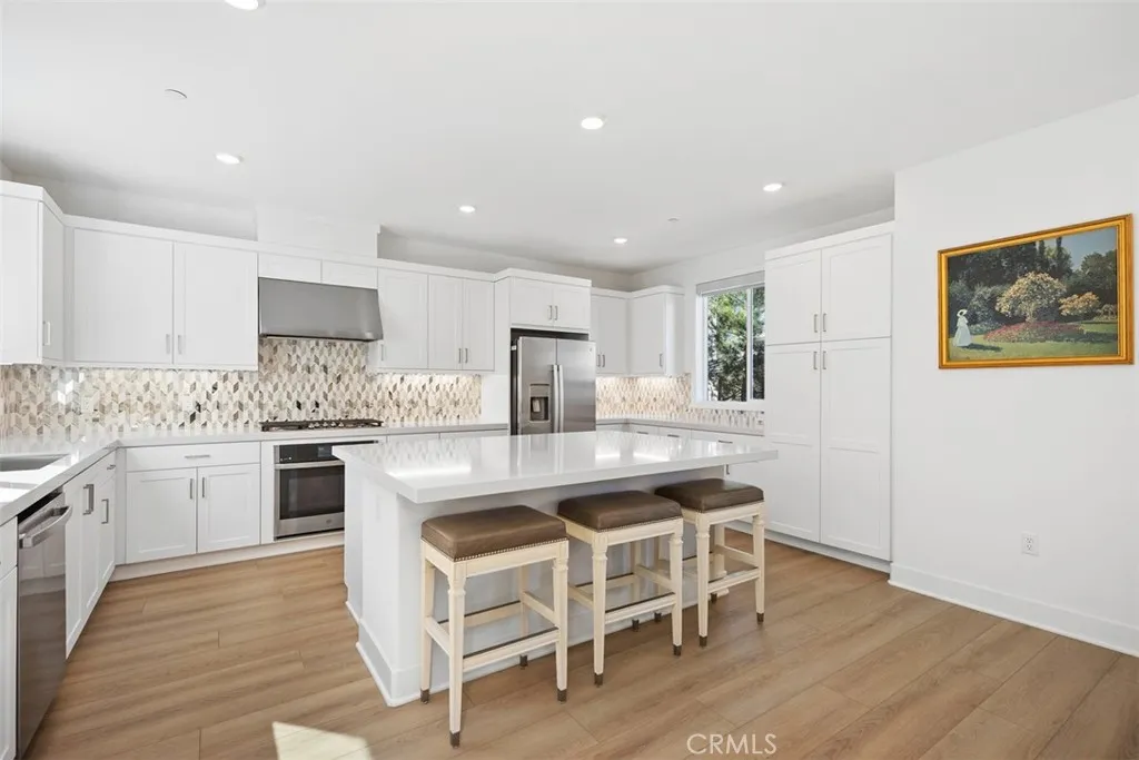 Additional image 91 of 218 Sora, Irvine, CA 92618