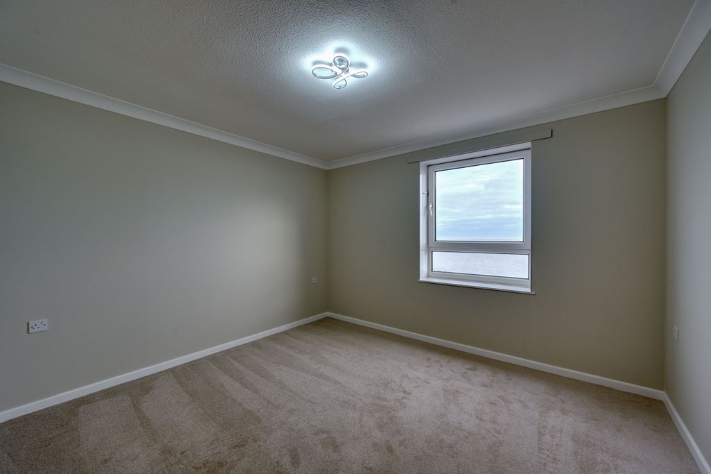 Additional image 10 of 2 bed flat for saleWolsey Court, Felixstowe IP11