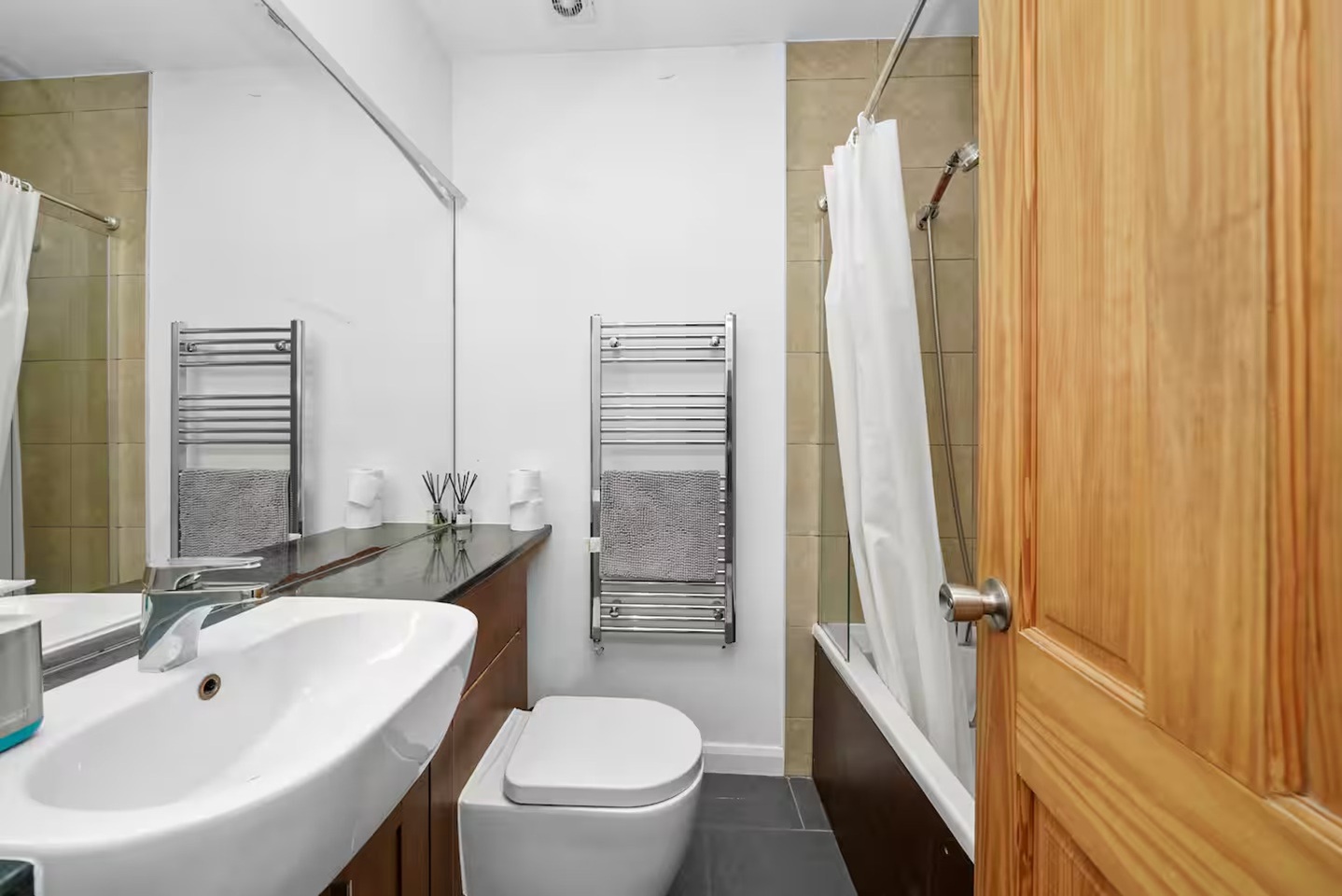 Additional image 3 of 2 Bed Semi-Detached House, Landor Road, SW9, N1 7GU