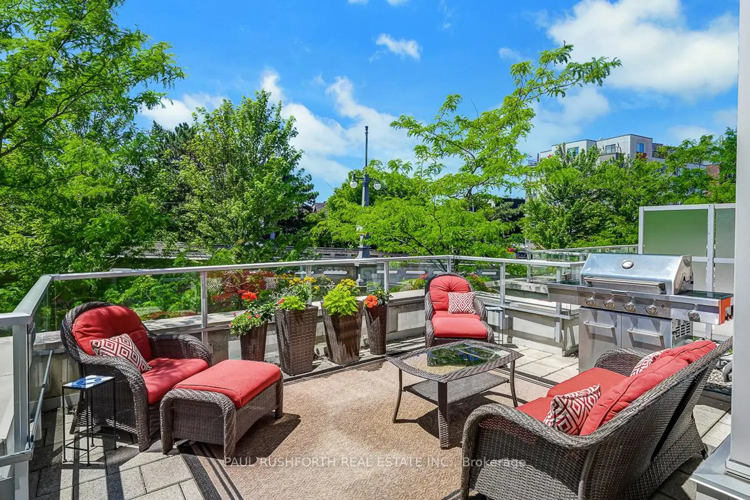 Additional image 15 of 1035 Bank Street 104