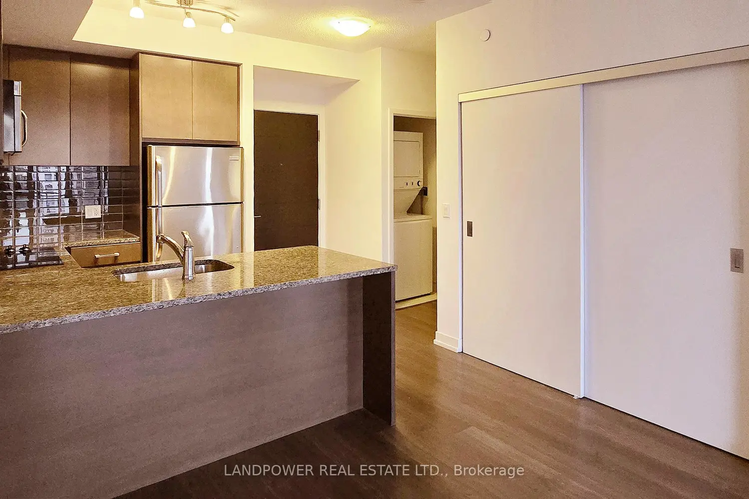 Additional image 4 of 89 Dunfield Avenue 2504