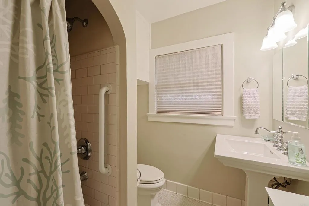 Additional image 96 of 1027 Encino, Coronado, CA 92118