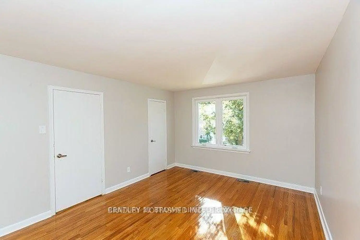 Additional image 11 of 45 Edinborough Court