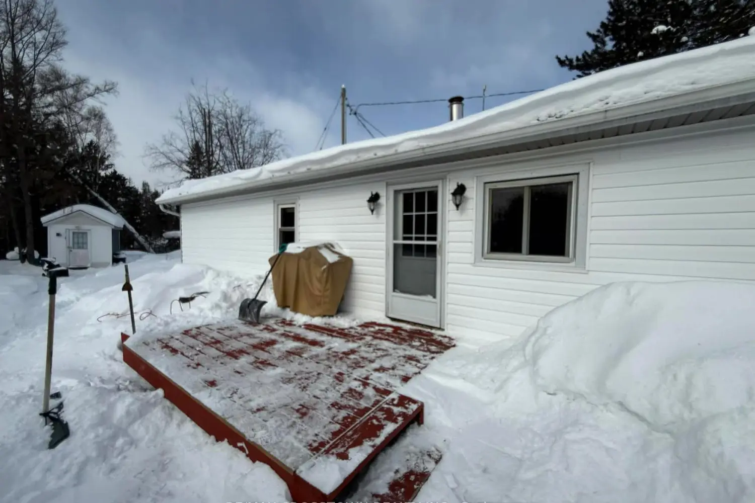 9358 Highway 63 1 photo 2