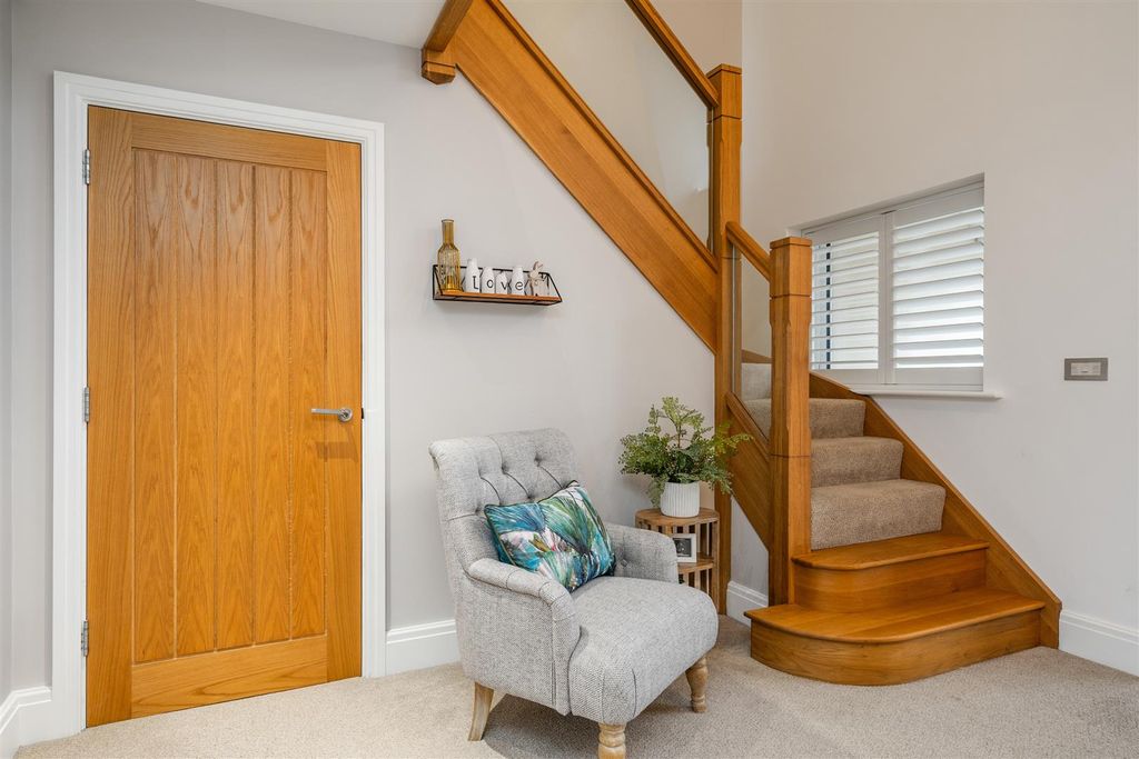 Additional image 13 of 7 bed detached house for saleWhitefields Road, Solihull B91