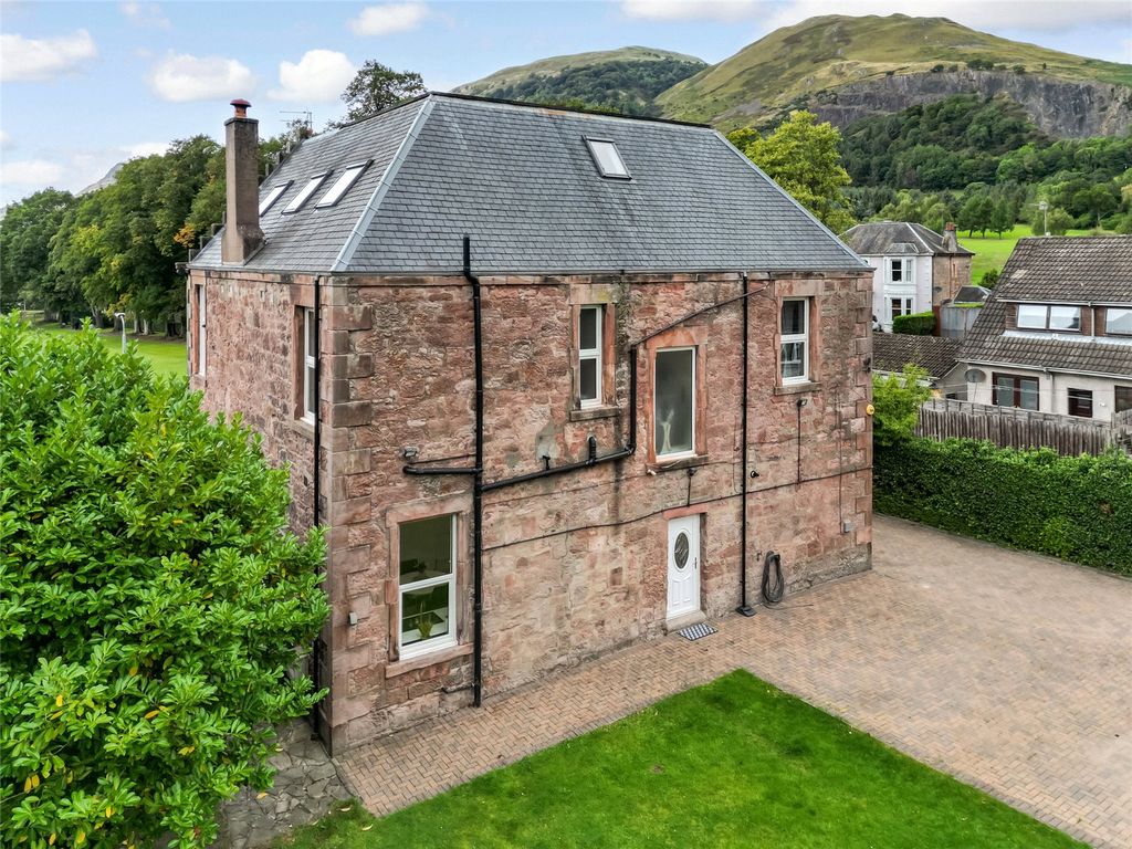 Additional image 35 of 6 bed detached house for salePark Avenue, Tillicoultry, Clackmannanshire FK13