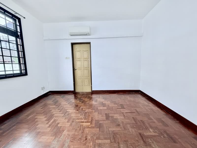 Additional image 4 of Kembangan Estate Bungalow