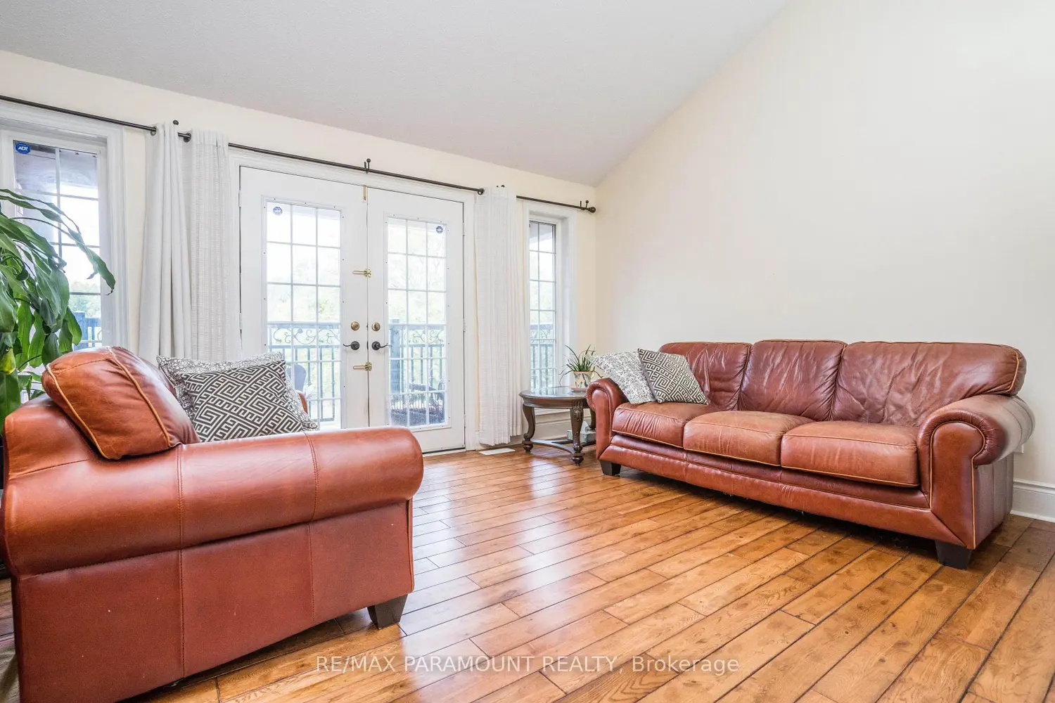 Additional image 2 of 19 River Rock Crescent