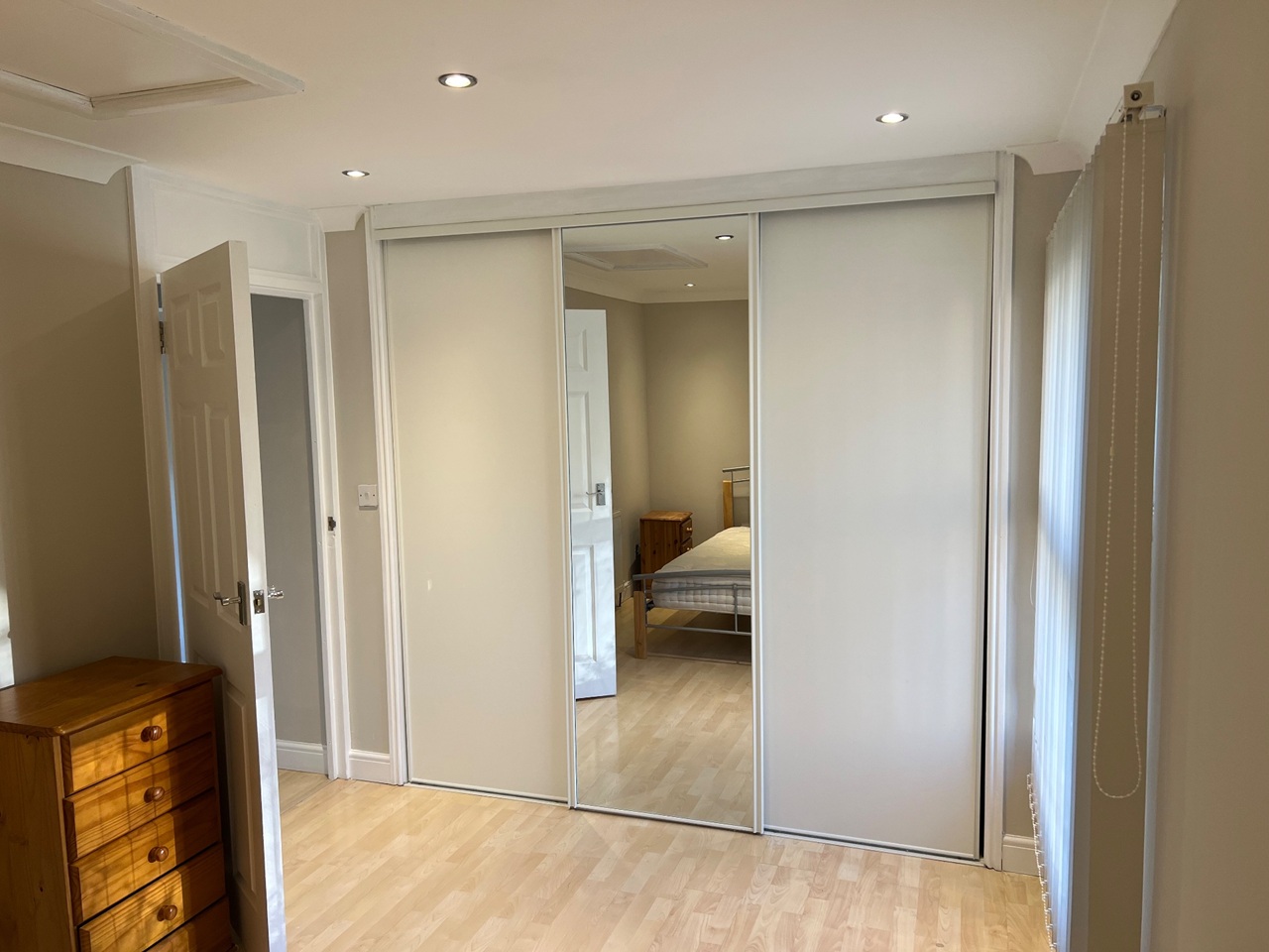 Additional image 2 of 1 Bed Maisonette, Heath Road, SW8, N1 7GU