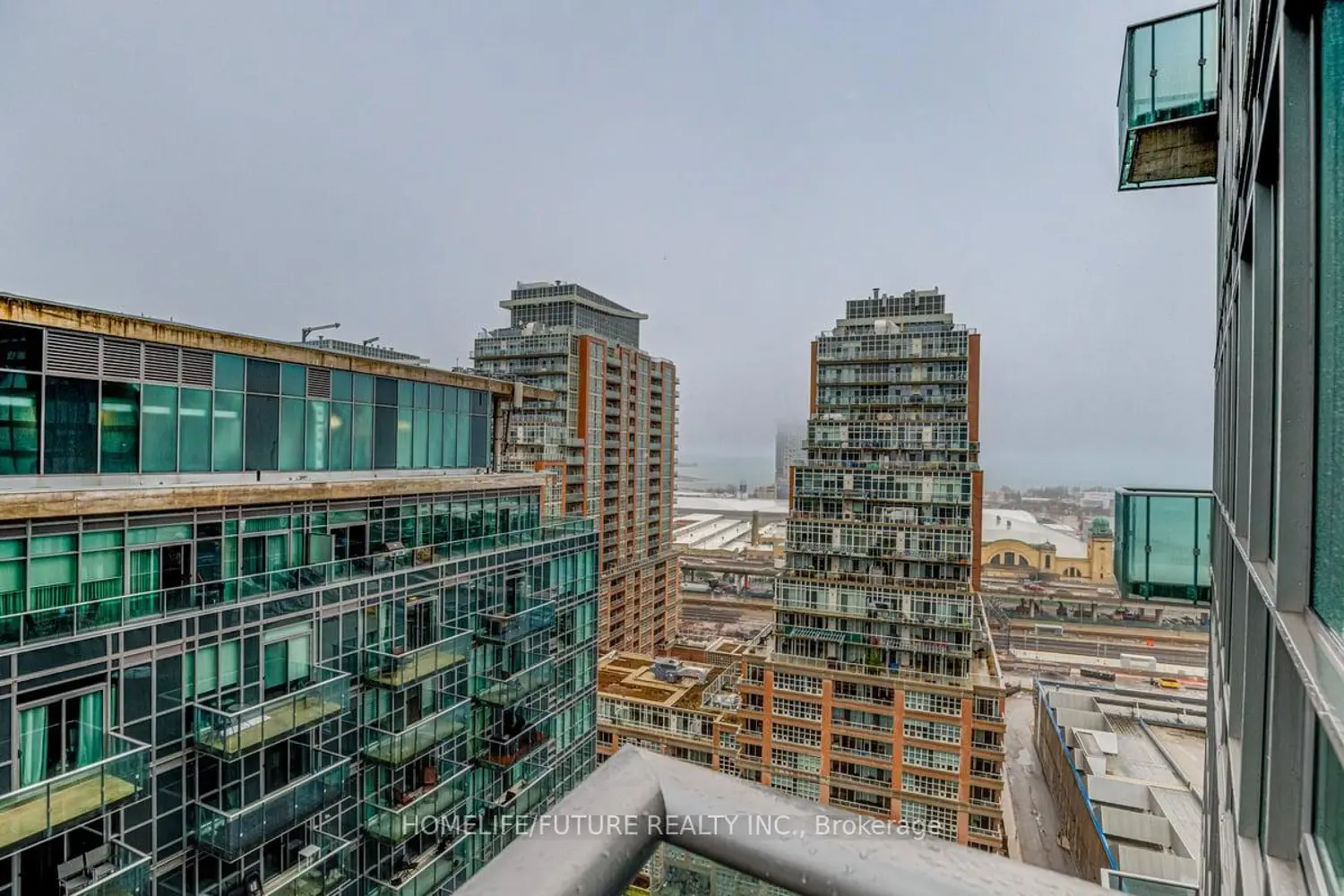 Additional image 16 of 150 East Liberty Street 1605