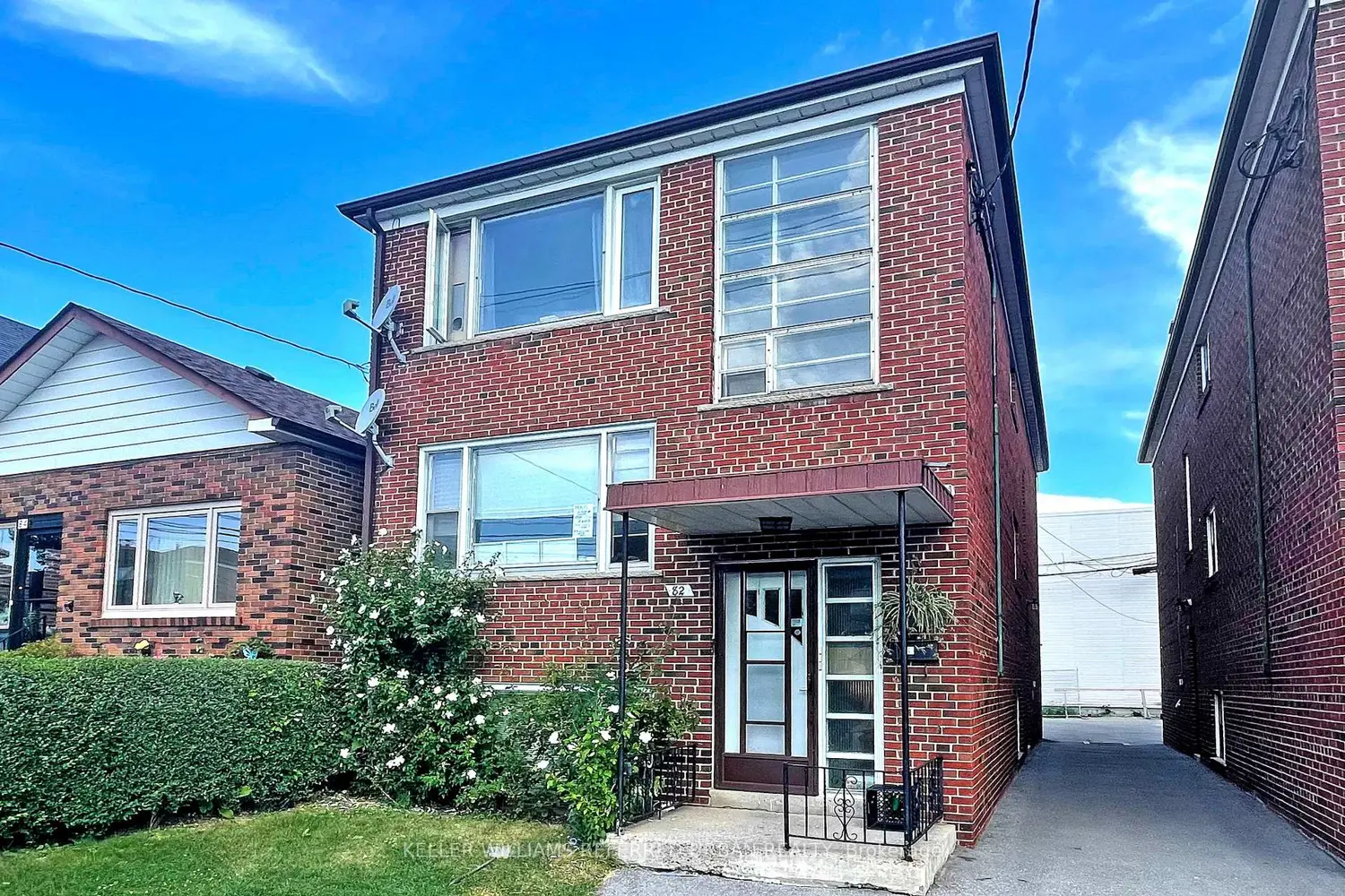 82 Lanark Avenue