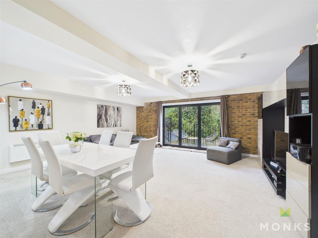 Additional image 7 of 3 bed flat for saleMill Road, Shrewsbury SY2