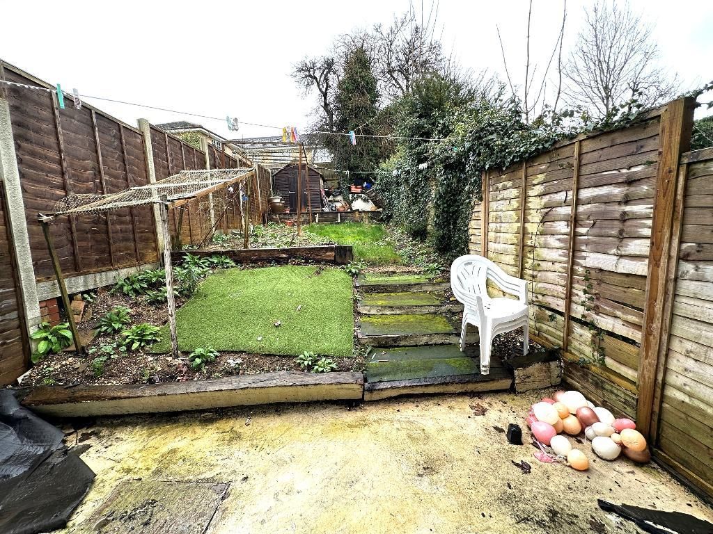 Additional image 10 of 3 bed terraced house for saleGregories Close, New Bedford Road Area, Luton, Bedfordshire LU3