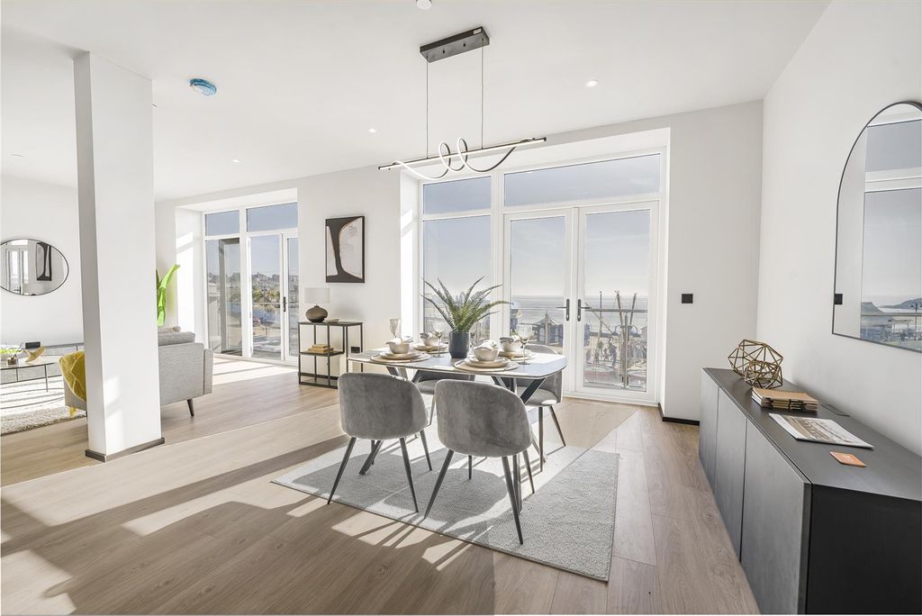 3 bed flat for saleApartment Two, Elysium, The Old Harbour CF62 photo 2
