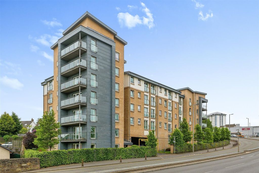2 bed flat for saleLauder Court, Staneacre Park, Hamilton ML3