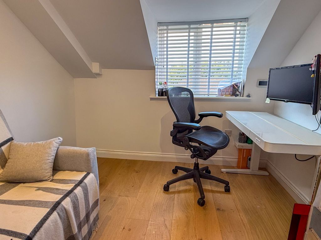 Additional image 9 of 2 bed flat for saleOld Mill, Church Road, Shaw, Newbury RG14