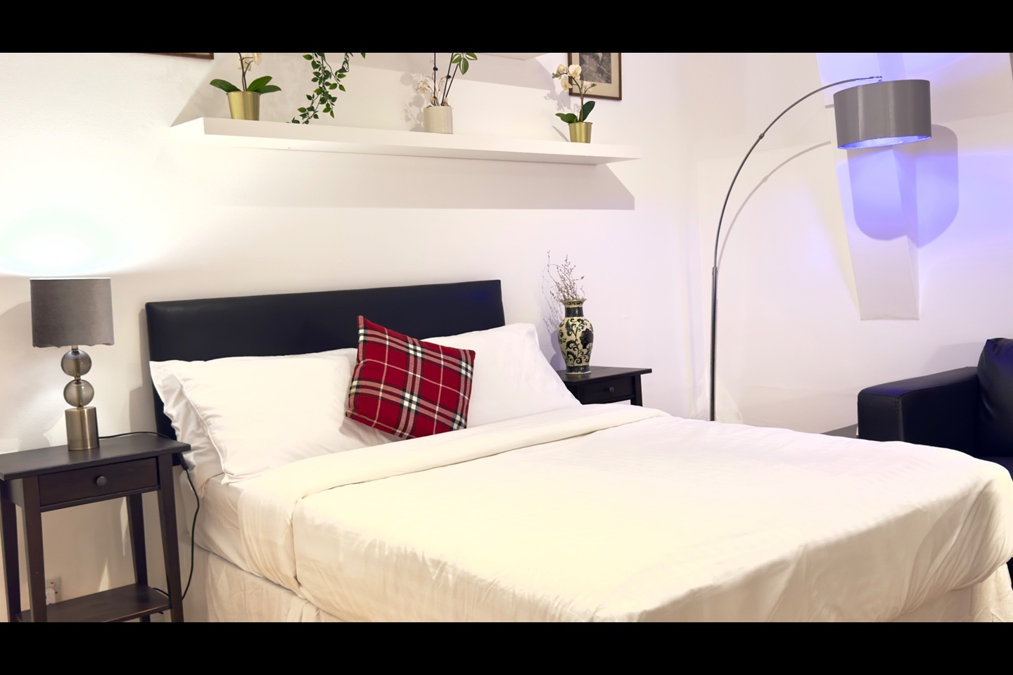 Additional image 3 of 3 Bed Flat, Ralph Court, W2, N1 7GU