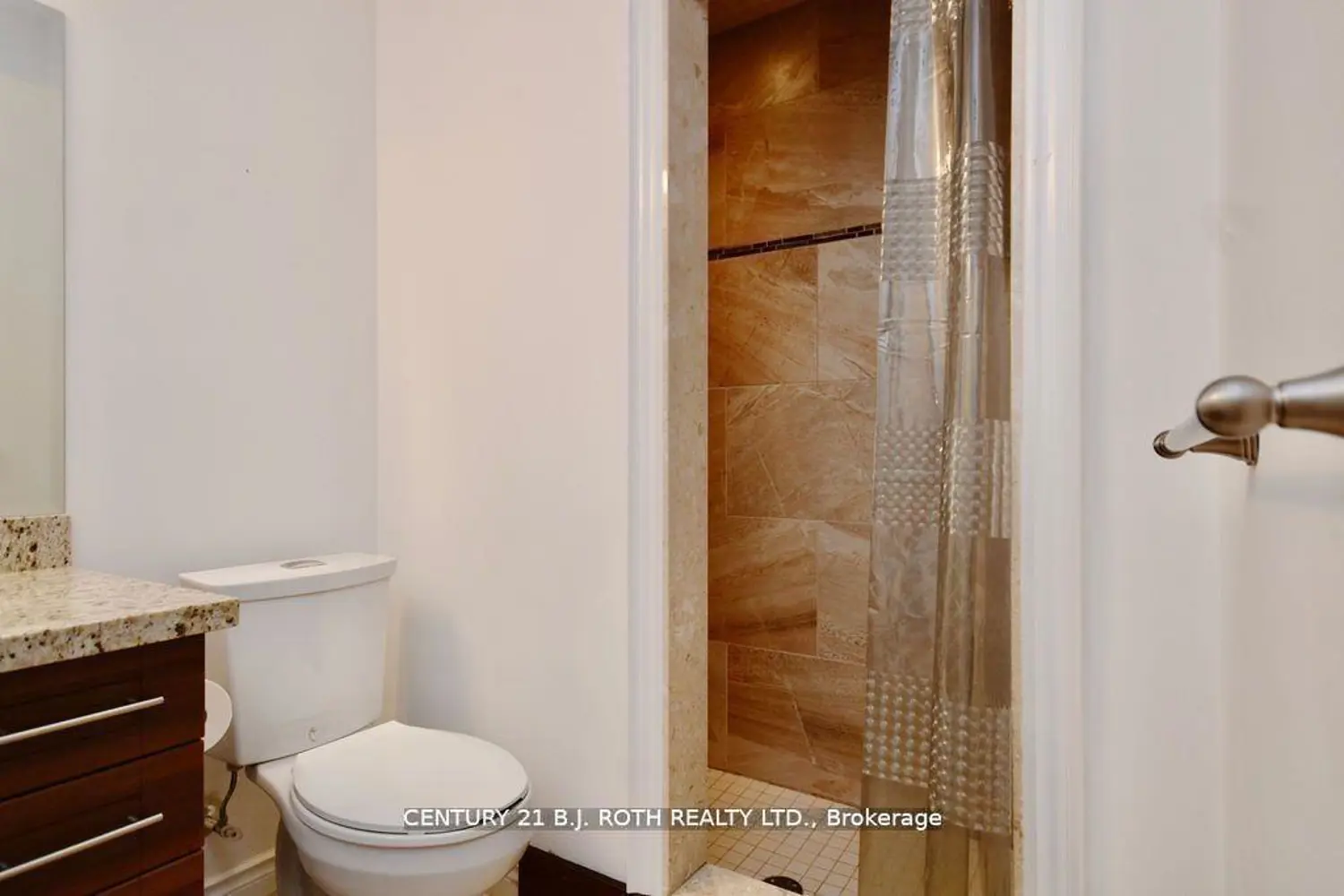 Additional image 5 of 1738 Wingrove Avenue