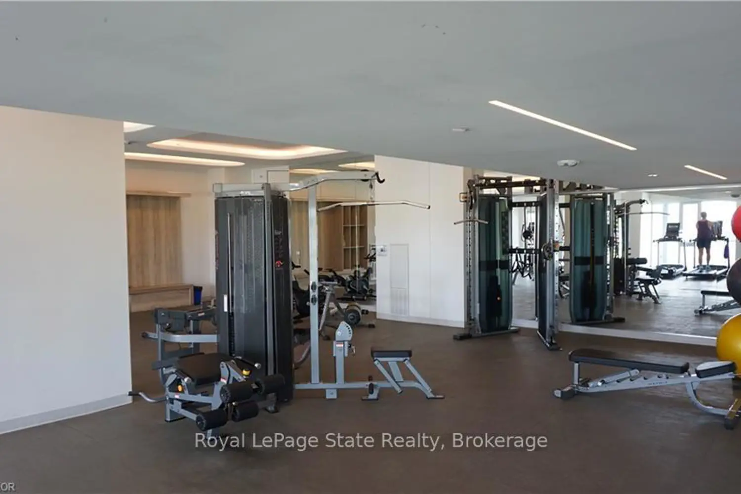 Additional image 20 of 3200 Dakota Common B705